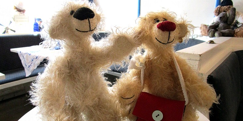 Clubmitglieder im Teddymuseum